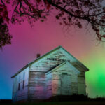 Сильная геомагнитная буря подарила северное сияние жителям США