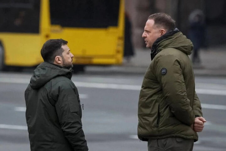 СМИ: США рекомендовали Зеленскому рассмотреть увольнение Ермака после конфликта с Трампом