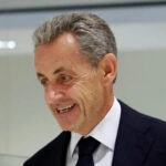 Суд Парижа изменил меру пресечения Николя Саркози на судебный контроль