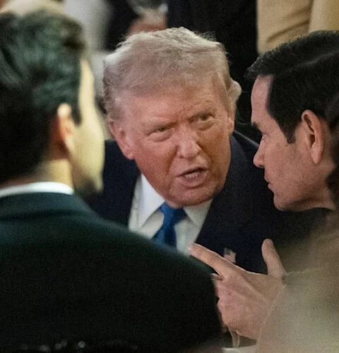 Трамп опроверг планы о военных ударах по Венесуэле на фоне обвинений в фейках