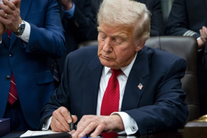 Трамп подписал временный бюджет, завершивший 43-дневный шатдаун в США