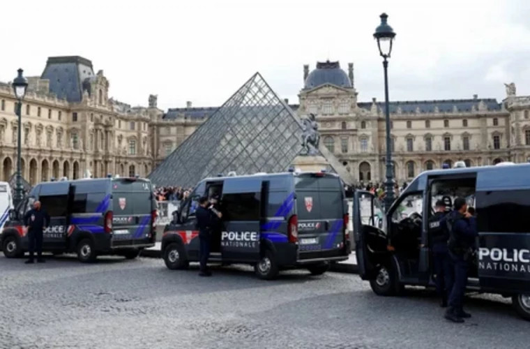 Троих подозреваемых в ограблении Лувра освободили, преследование продолжится для остальных