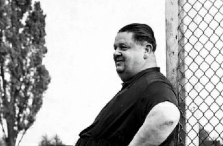 Уильям Фулк становится самым толстым футболистом в истории спорта