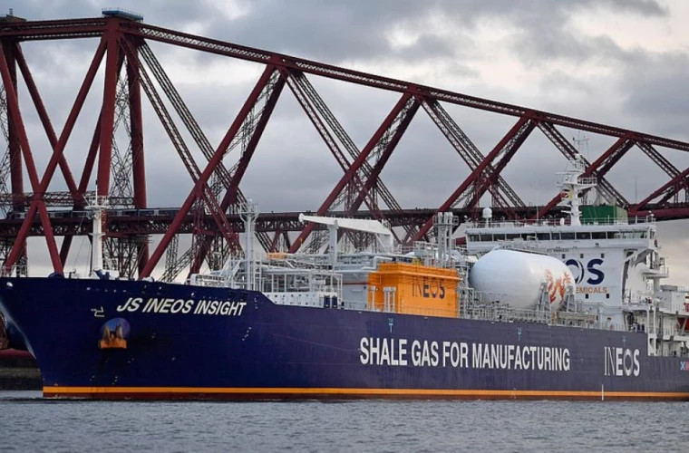 Украина подписала соглашение о регулярных поставках американского газа через Грецию