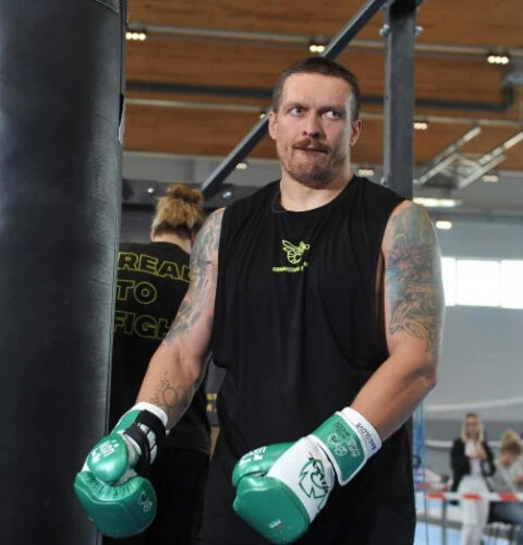 Усик освободил пояс WBO, отказавшись от боя с Уордли, кто станет его следующим соперником?