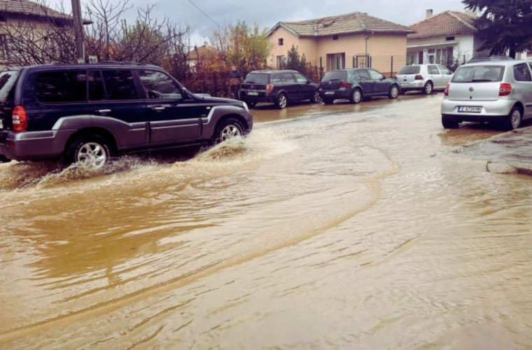 В Болгарии объявлен "красный код" из-за сильных дождей и наводнений