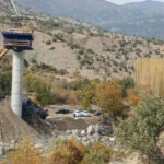 В Диярбакыре обрушился строящийся мост: три погибших и двое раненых