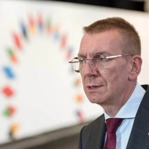 В Латвии ограничили публикацию фотографий президента и премьера