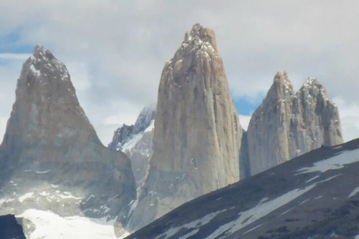 В Патагонии, Чили, пятеро туристов погибли в результате шторма во время похода
