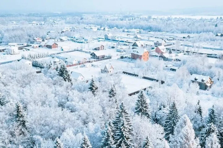 В Польше сильный снегопад оставил более 41 тысячи потребителей без электричества