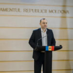 Влад Батрынча: парламентское большинство нарушает принцип пропорциональности в дружеских группах