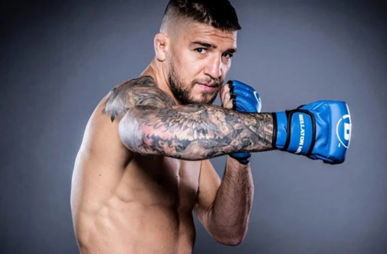 Ярослав Амосов дебютирует в UFC 14 декабря против Нила Магни в Лас-Вегасе