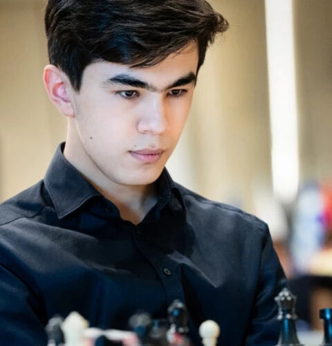 Жавохир Синдаров из Узбекистана стал самым молодым победителем Кубка мира по шахматам