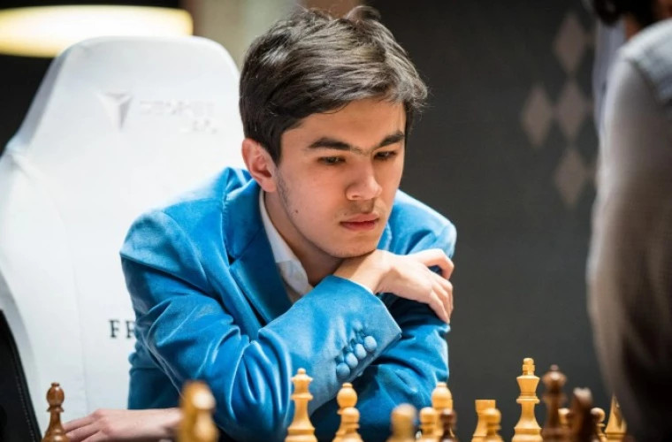 Жавохир Синдаров стал самым молодым победителем Кубка мира по шахматам в Индии