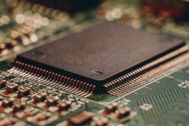 Проект завода чипов в Татарстане оказался заморожен из-за нехватки средств