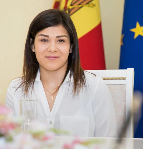 Анастасия Никита поднимает вопрос о выборе между спортом и депутатством