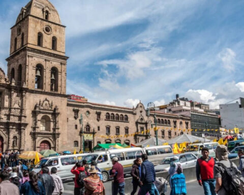 Боливия отменяет визы для туристов из США, Израиля, Южной Кореи и других стран