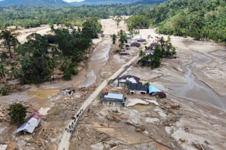 Циклон "Дитва" унес жизни 643 человек на Шри-Ланке за последние недели