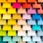 Цветом 2026 года по версии Pantone стал нейтральный белый «Облачный танцор»