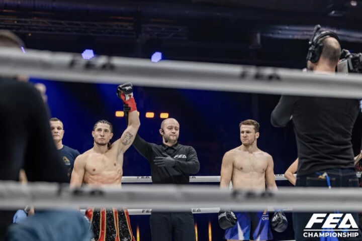 Денис Цапу одержал победу на Гран-при FEA и стал претендентом на чемпионский пояс
