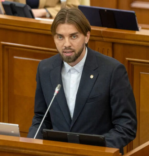 Депутат PAS Максим Потырнике не понимает функции специального эмиссара Речана