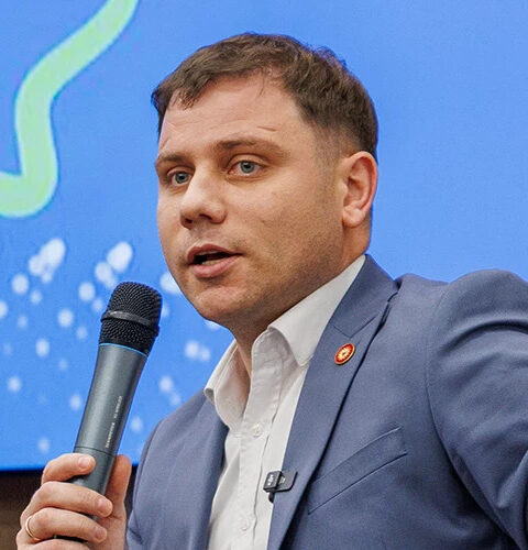 Дмитрий Ройбу: молдавскую идентичность необходимо защищать законами и уважением к государству