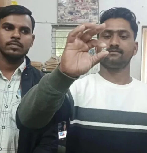 Два друга из Индии нашли редкий алмаз стоимостью свыше 50 000 долларов