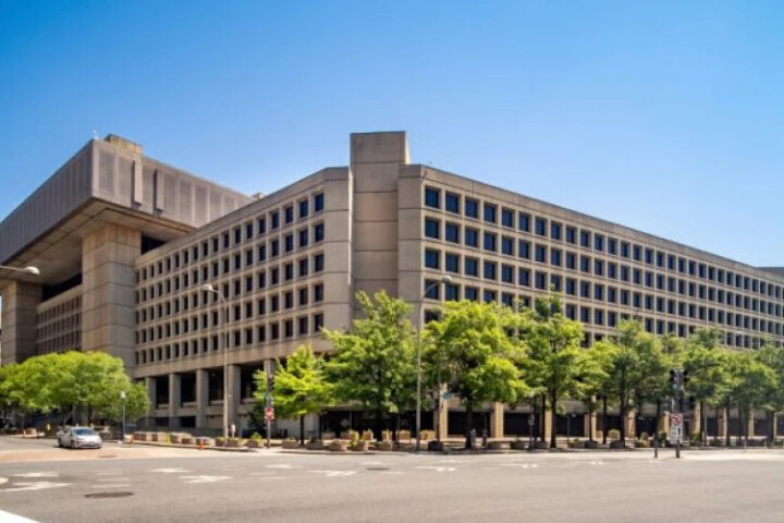 ФБР закрывает штаб-квартиру в Вашингтоне: директор Кэш Патель объявил о переносе сотрудников