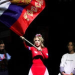 FIDE разрешила командам из России и Беларуси участие в турнирах, обсуждение символов для взрослых продолжается