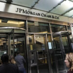 Глава JPMorgan назвал Европу "слабой" и опасной для экономики США