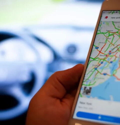 Google Maps добавил новую функцию автоматического определения местоположения припаркованного автомобиля на iOS