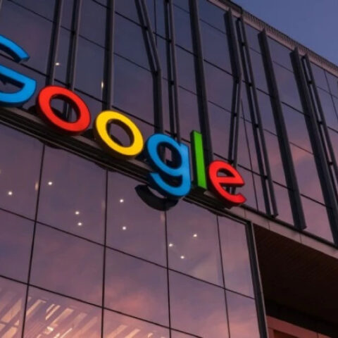 Google рекомендует своим сотрудникам с визами в США избегать международных поездок из-за задержек в визовом процессе