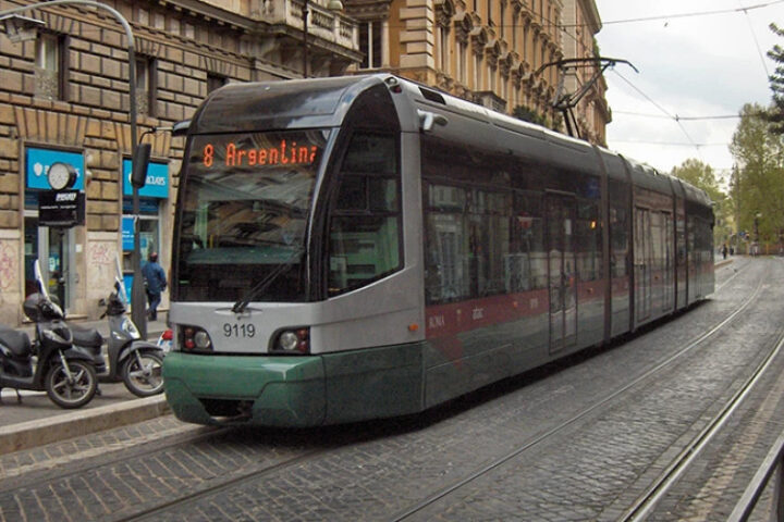 Италия обязала транспортную компанию Atac выплатить компенсации владельцам абонементов за услуги низкого качества