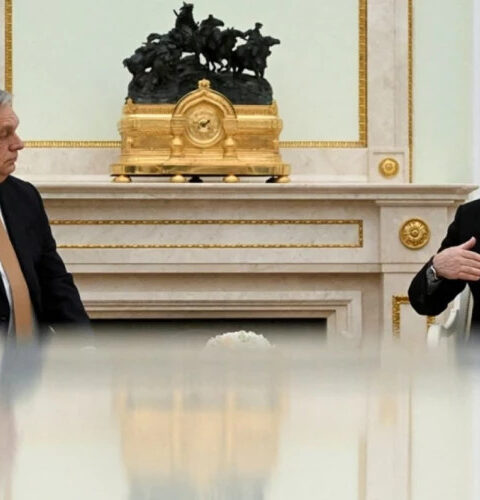 Качество перевода на встрече Орбана и Путина поставлено под сомнение из-за ошибок переводчицы