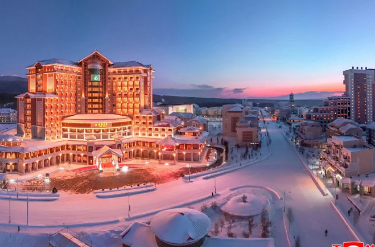 Ким Чен Ын с дочерью открыли новый горный курорт в Северной Корее