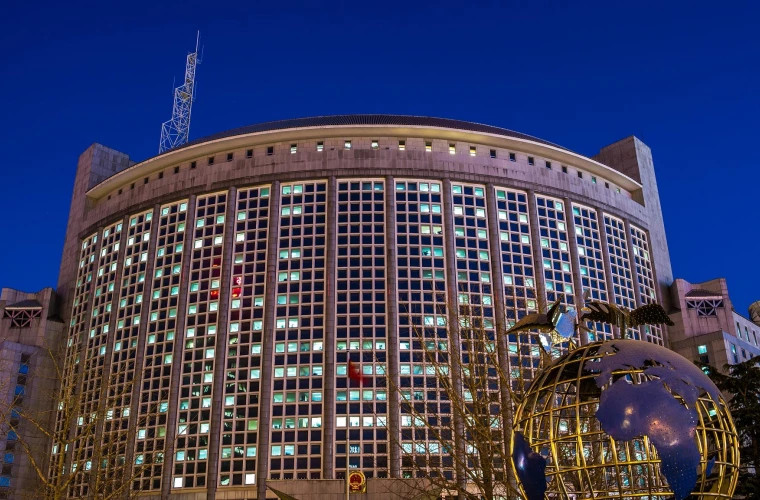 Китай осуждает ложные заявления Японии и милитаристскую угрозу, поддержка одного Китая от Пакистана, Лаоса и Камбоджи