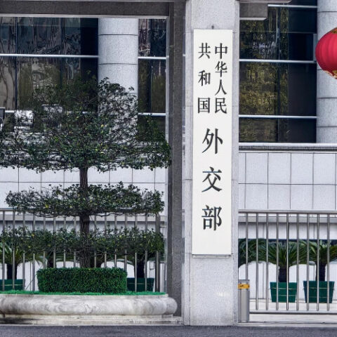 Китай продолжит активно содействовать разрешению конфликта между Камбоджей и Таиландом