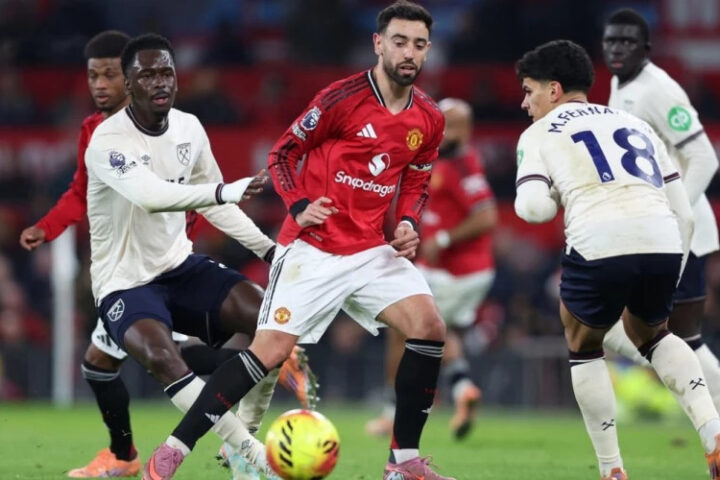 Кто свел матч «Манчестер Юнайтед» с «Вест Хэмом» к ничьей на «Олд Траффорд»?