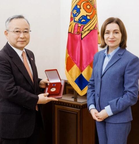 Майя Санду встретилась с послом Японии по случаю завершения его мандата в Молдове