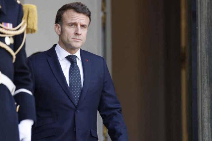 Макрон сообщил о прогрессе в гарантиях безопасности для Украины и встрече в Париже