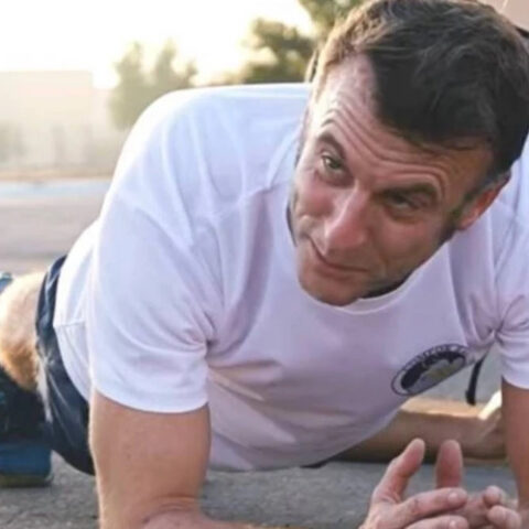 Макрон стал объектом насмешек после тренировки с фитнес-блогером ИнШейпом