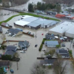 Наводнения в Вашингтоне: губернатор объявил чрезвычайное положение и возможную эвакуацию 100 тысяч человек