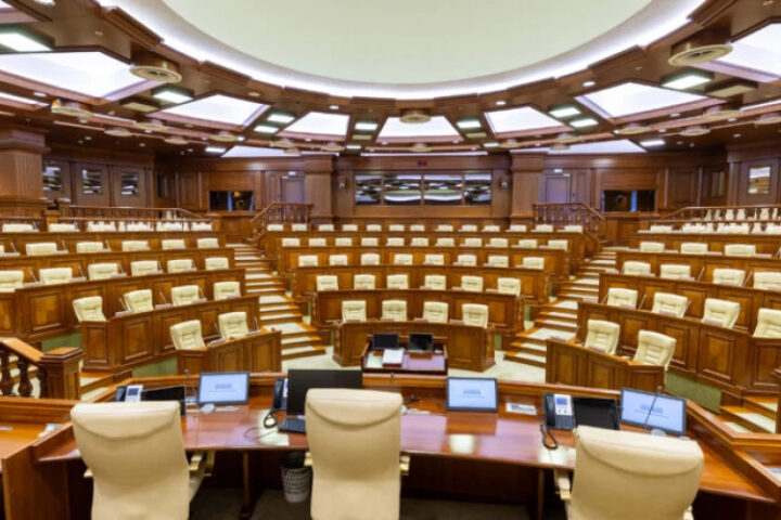 Парламент Молдовы принял 22 нормативных акта в ноябре 2025 года