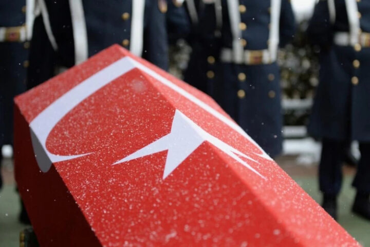 Перестрелка между турецкой полицией и боевиками ИГ в Ялове: трое полицейских погибли, восемь ранены