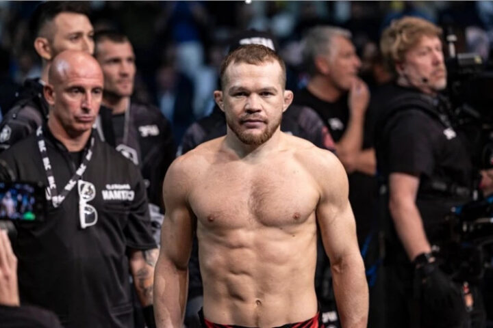 Петр Ян вернулся в топ‑10 бойцов UFC после победы над Двалишвили