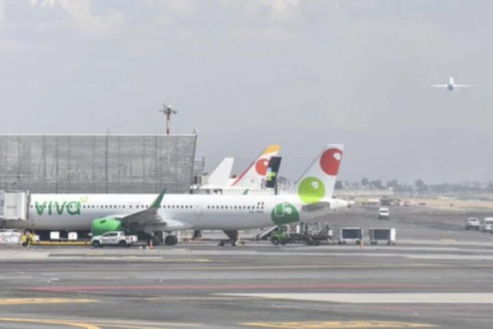 Пилот авиакомпании Magnicharters в Мексике отказался взлететь из-за долгов по зарплате