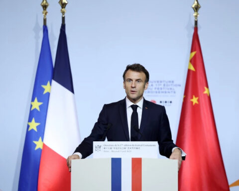Президент Франции Макрон посетит Китай с государственным визитом 3-5 декабря