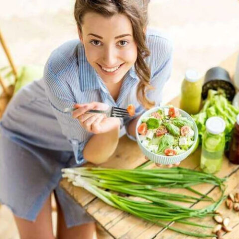 Продукты, которые стоит избегать, чтобы не навредить здоровью