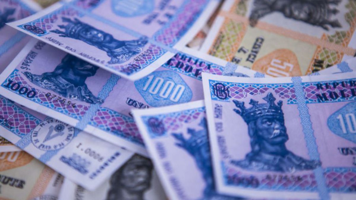 Прогнозируемая среднемесячная зарплата в Молдове на 2026 год составит 17 400 леев