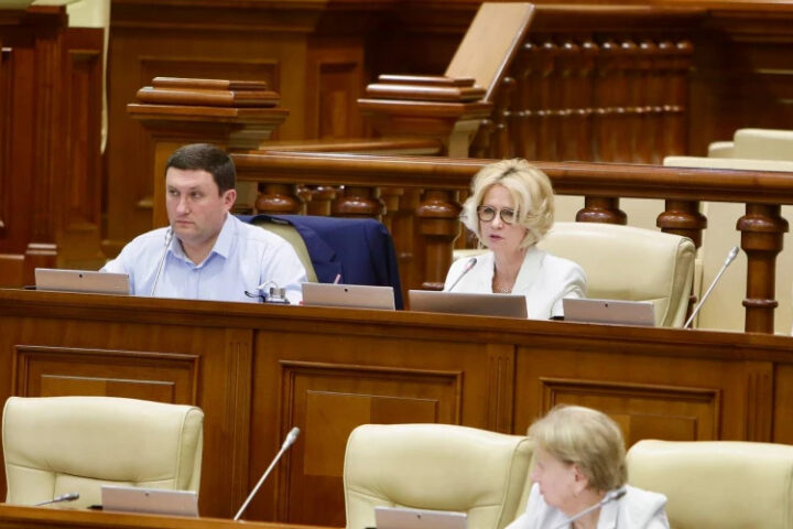 ПСРМ предлагает увеличить пособие по случаю смерти до 2100 леев